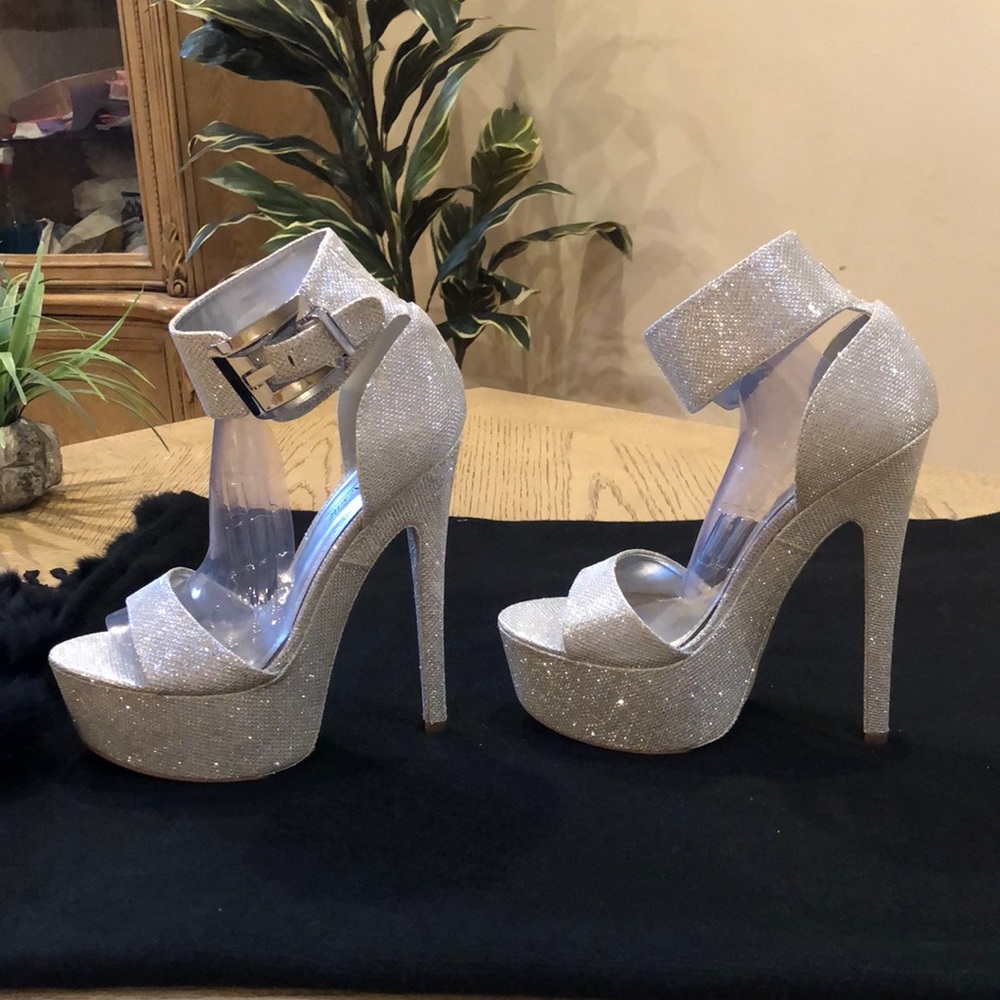 Silver delicate platform  heels